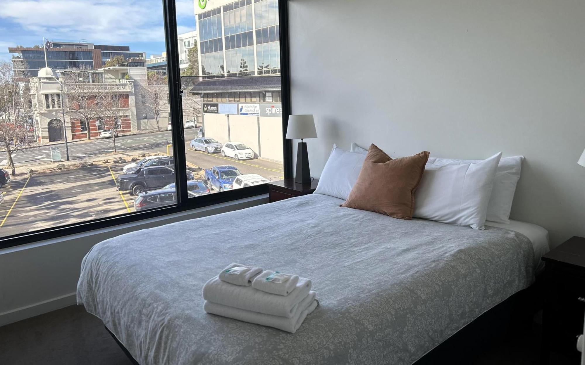 801 Pier Point 3 Bedroom With Bay Views On The Waterfront * Geelong
